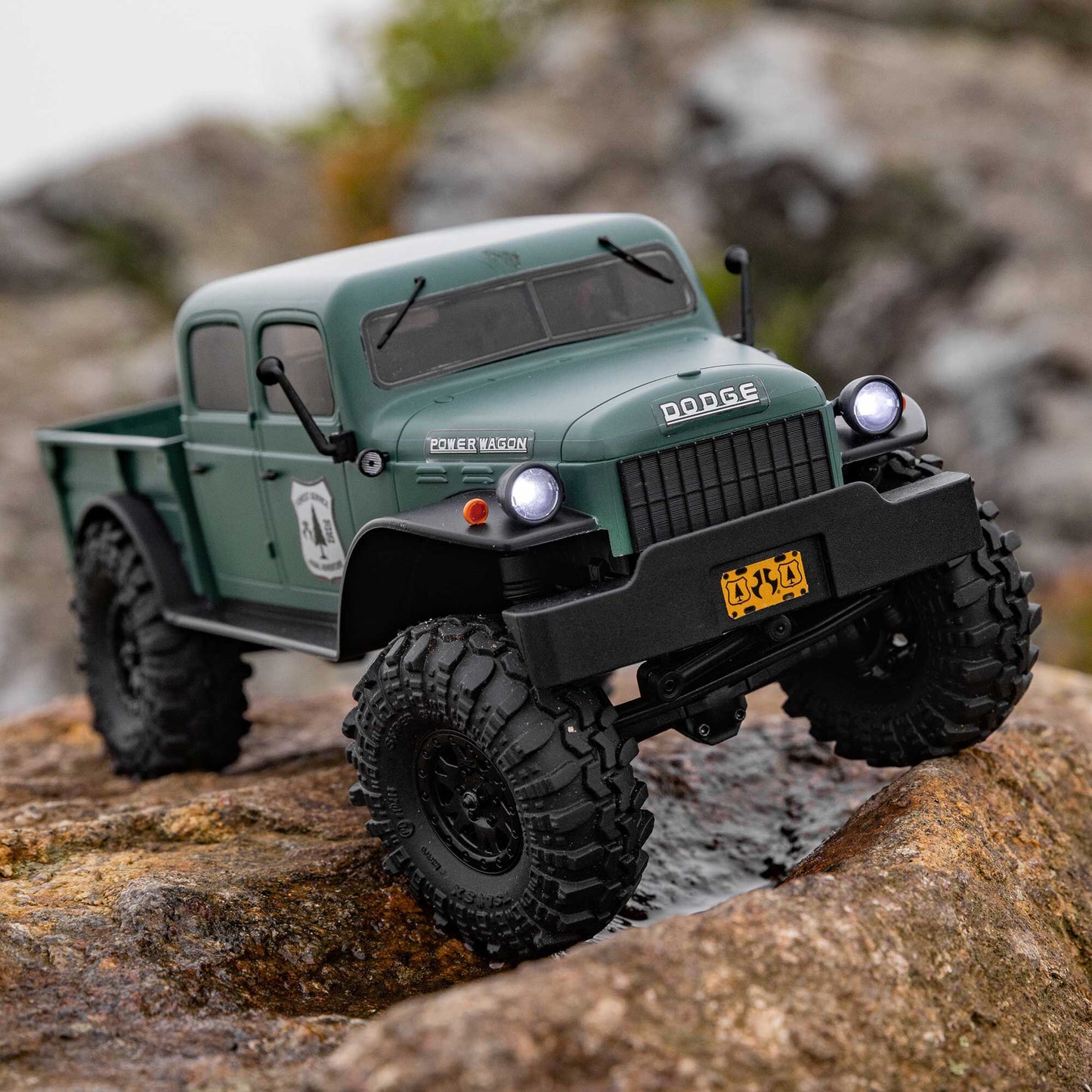 Axial SCX24 40's 4 Door Dodge Power Wagon, Green: 1/24 4WD-RTR