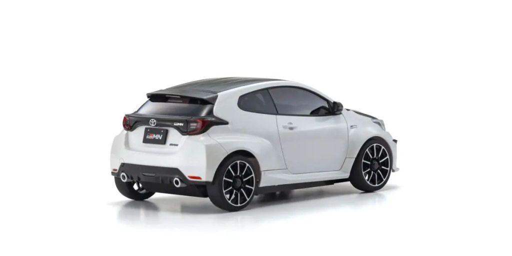 Kyosho - MINI-Z AWD Toyota GRMN Yaris Rally Package Platinum White