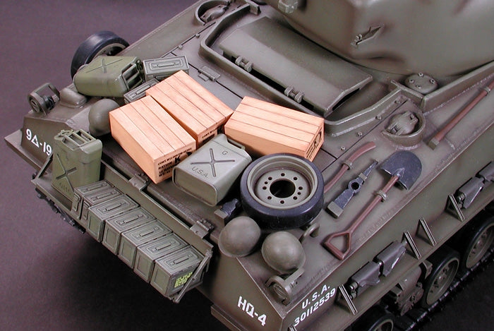 Tamiya - RC M4 Sherman 105mm Howitzer, Full-Option Kit