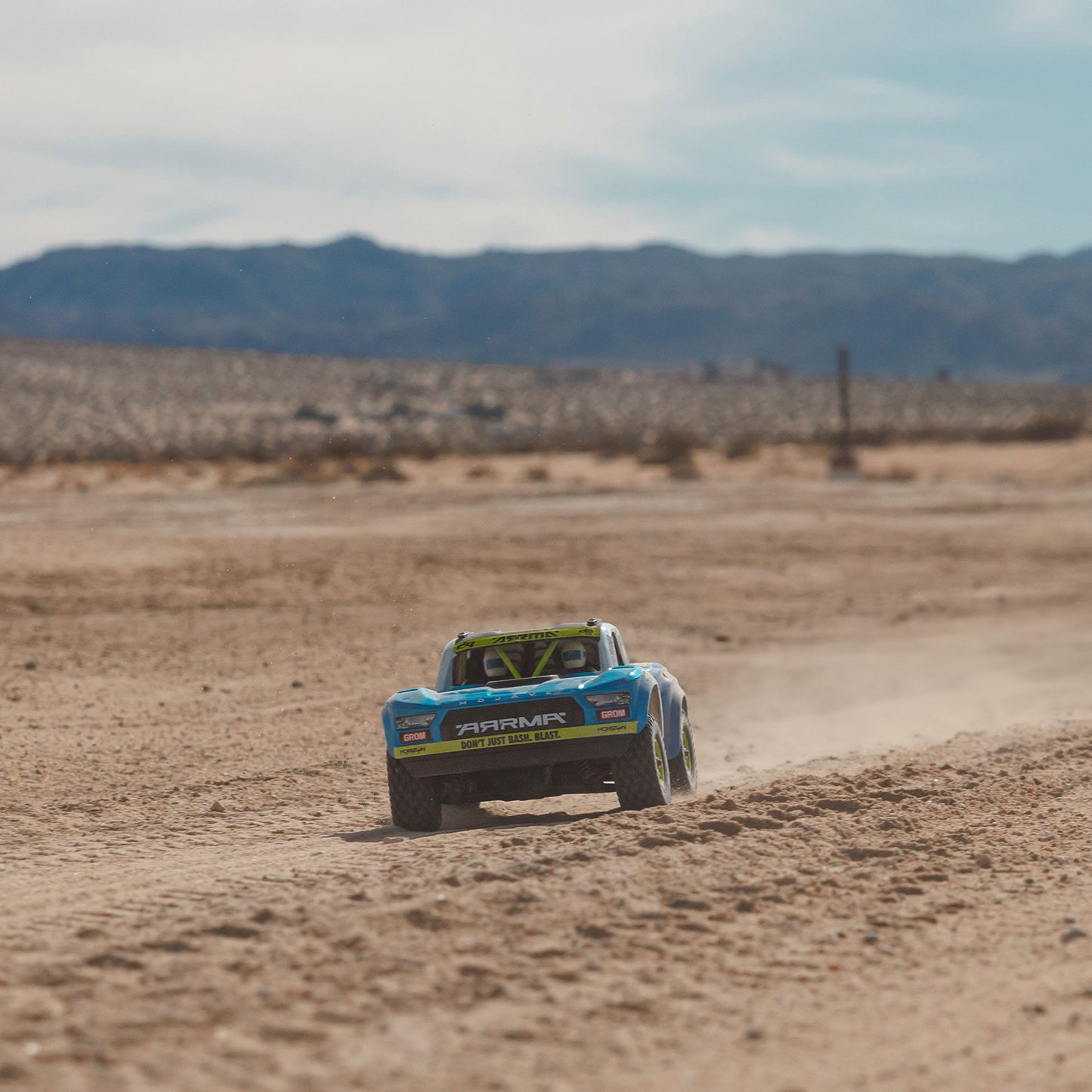 Arrma MOJAVE GROM 4x4 SMART Small Scale Desert Truck (Blue/White)
