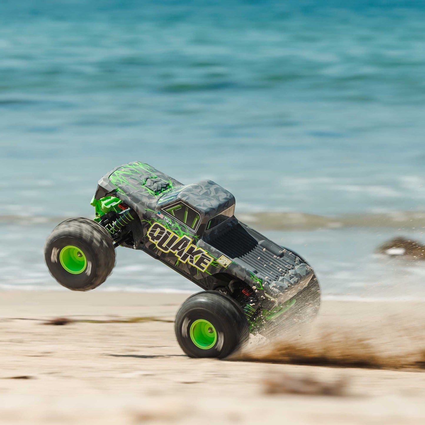 Arrma 1/10 QUAKE 223S 2WD RTR Brushless Monster Truck, Green