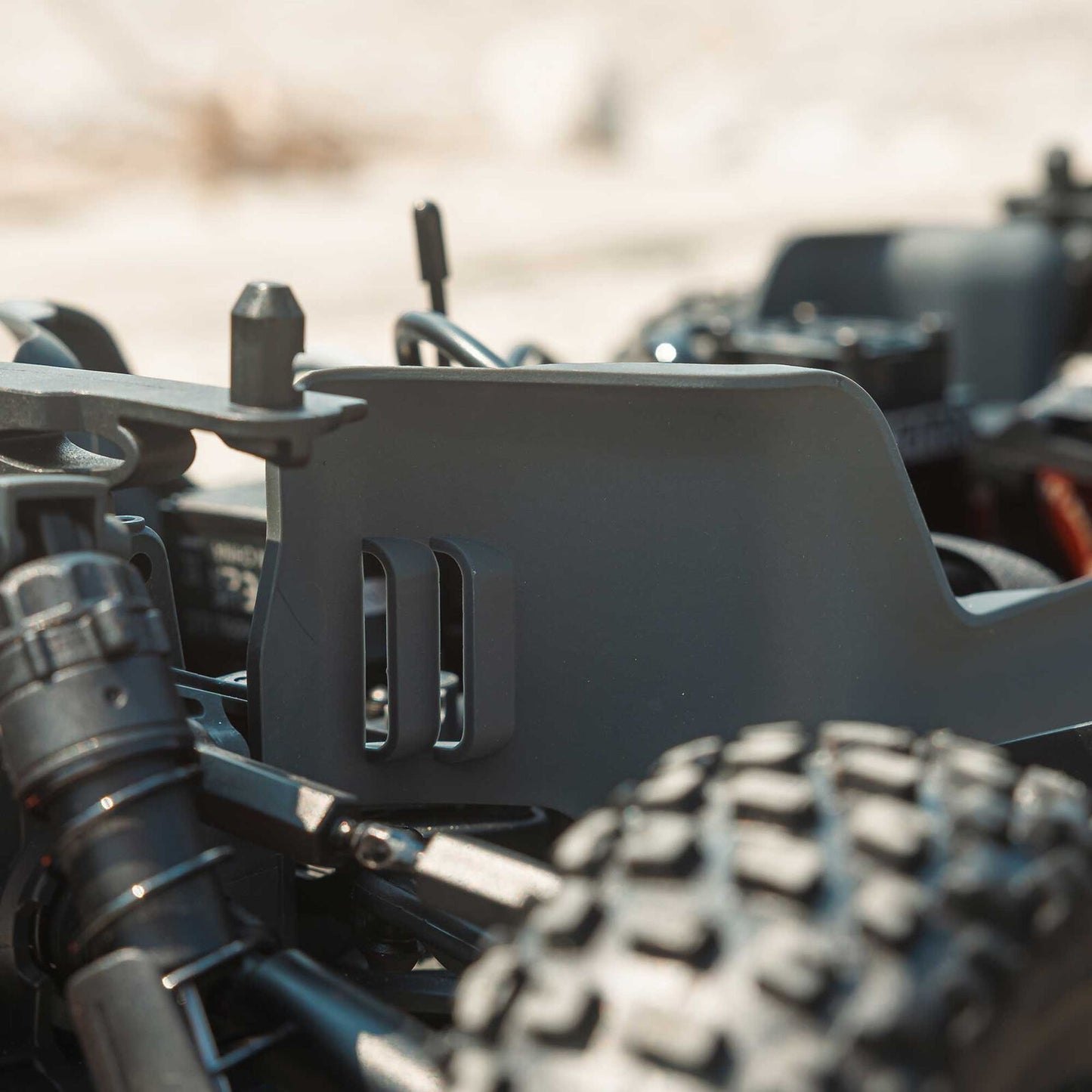 ARRMA 1/10 SENTON 223S BLX Brushless 4X4 Short Course Truck RTR with DSC, Red