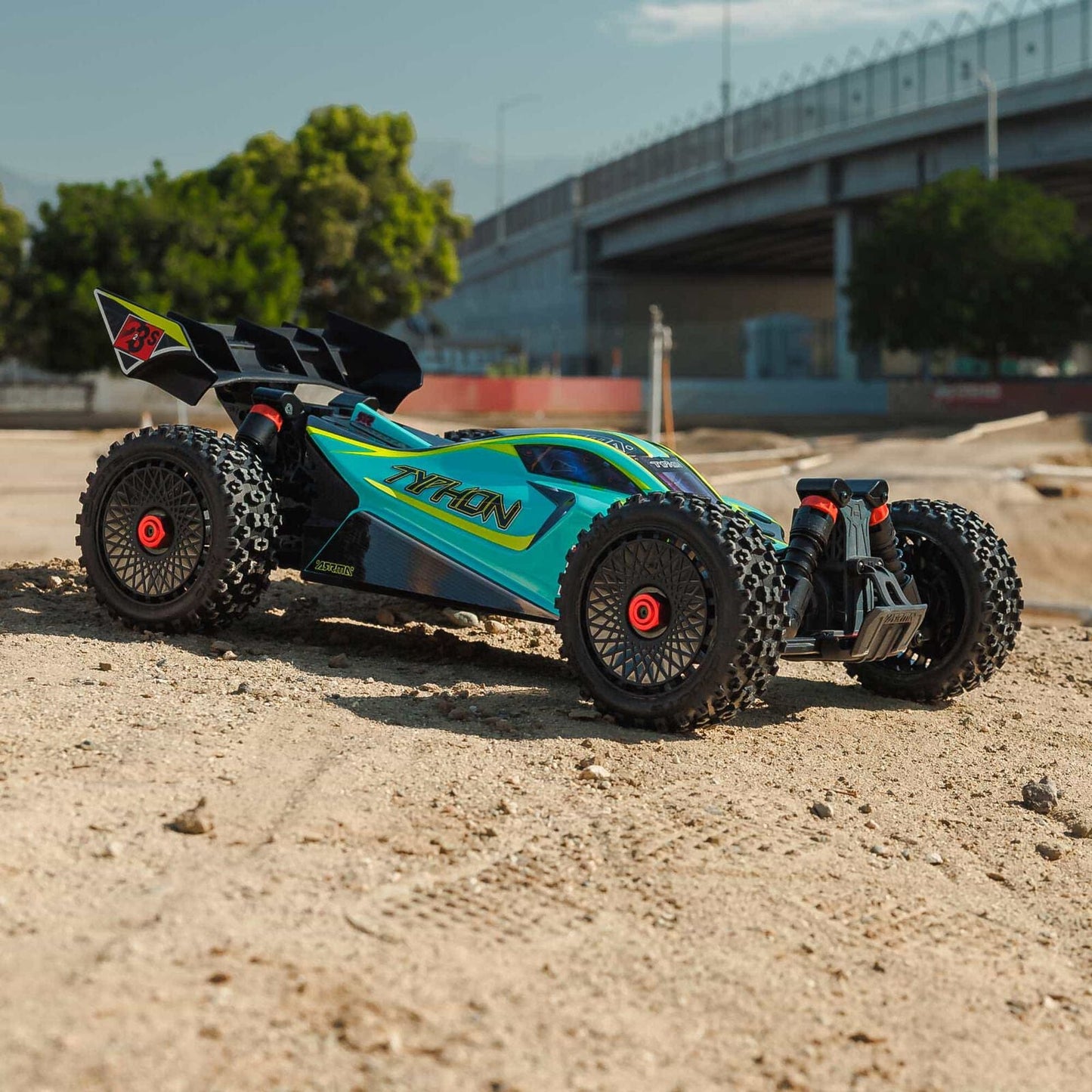 Arrma 1/8 TYPHON 223S BLX Brushless 4X4 Buggy RTR with DSC, Green
