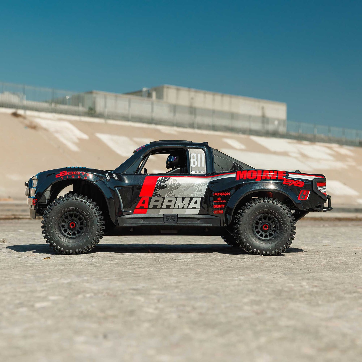 1/7 MOJAVE 6S EXB 4X4 RTR Brushless Desert Truck, Black