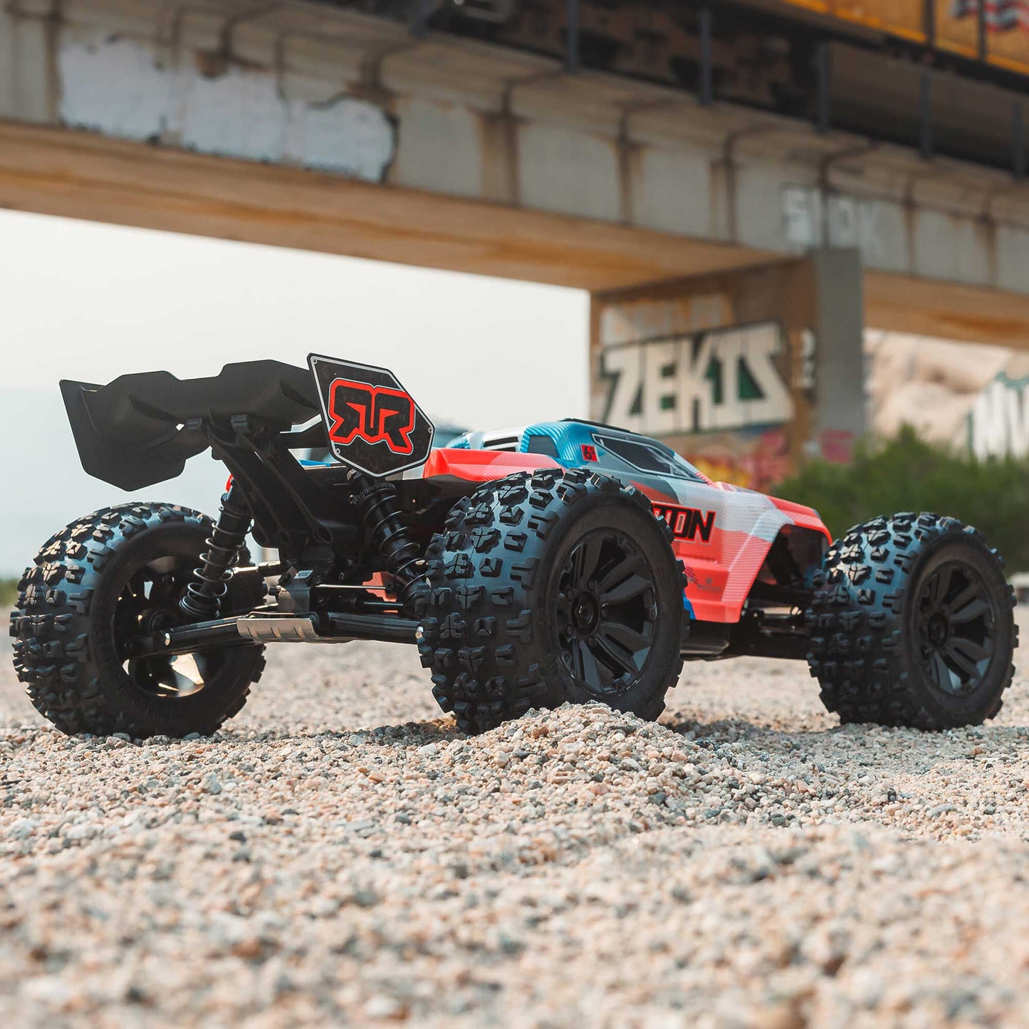 Arrma 1/8 KRATON 4X4 6S BLX BRUSHLESS V6 SPEED TRUCK RTR (Blue/Orange)