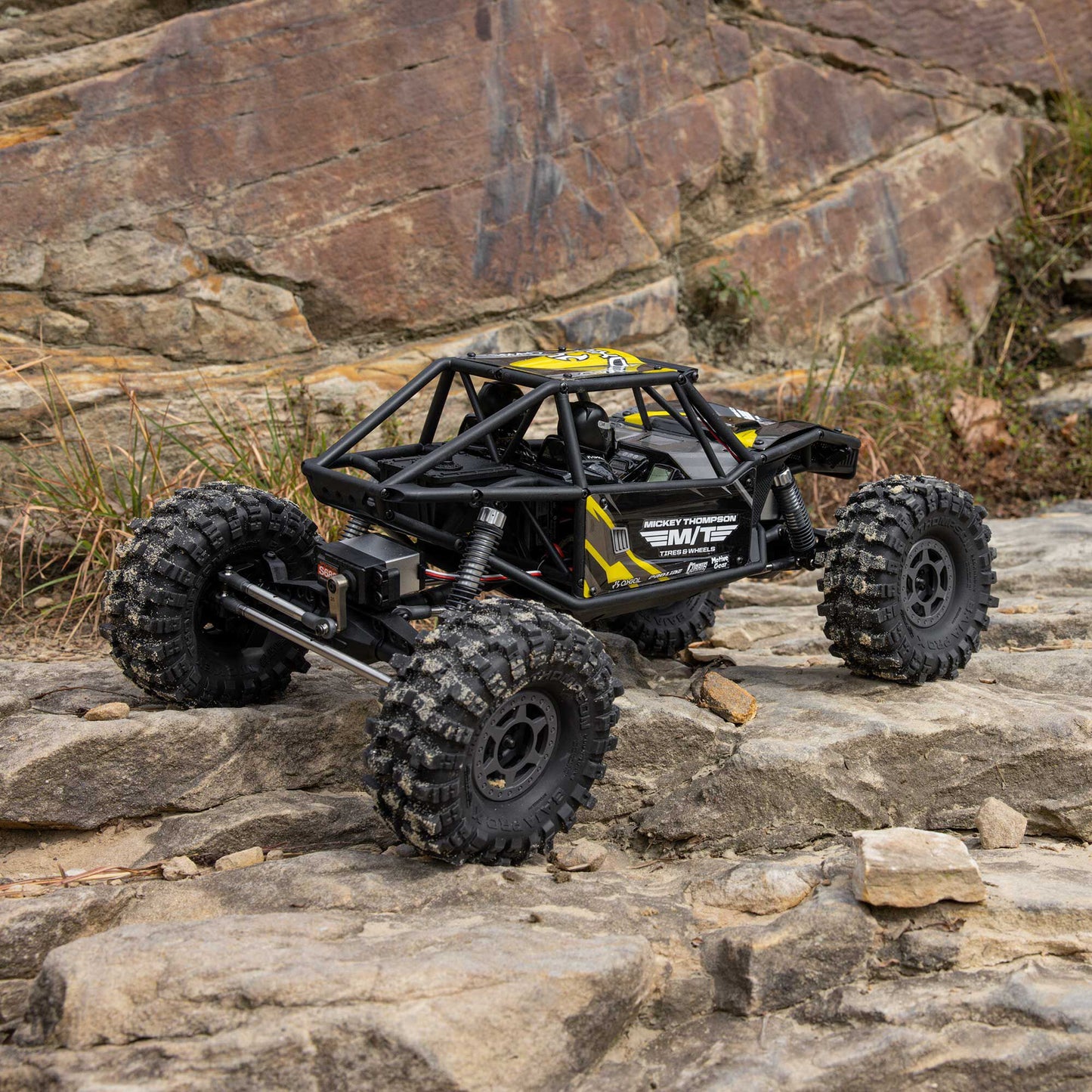 1/10 UTB10 Capra 1.9 4WS 4X4 RTR Brushed Rock Crawler, Yellow