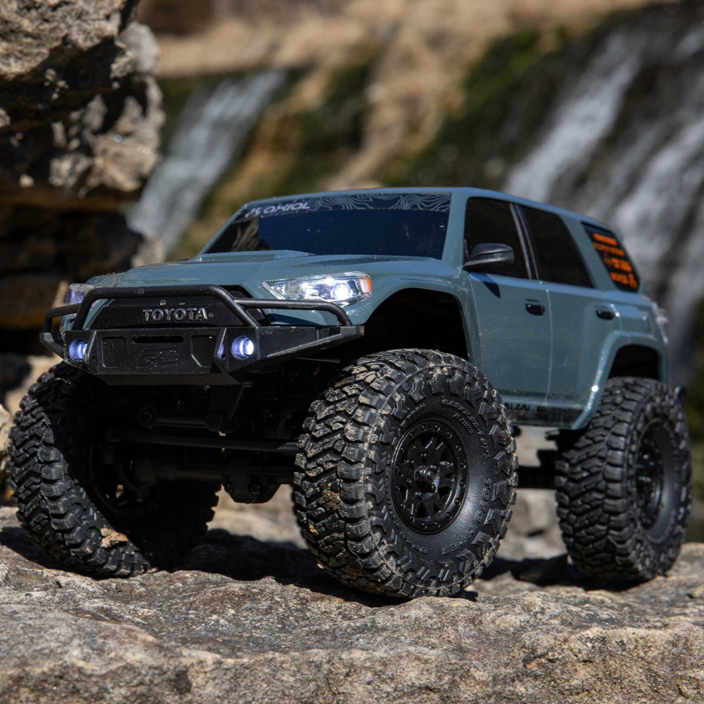 Axial 1/24 SCX24 Toyota 4Runner 4X4 RTR Brushed Rock Crawler (Battery & Charger Included), Gray