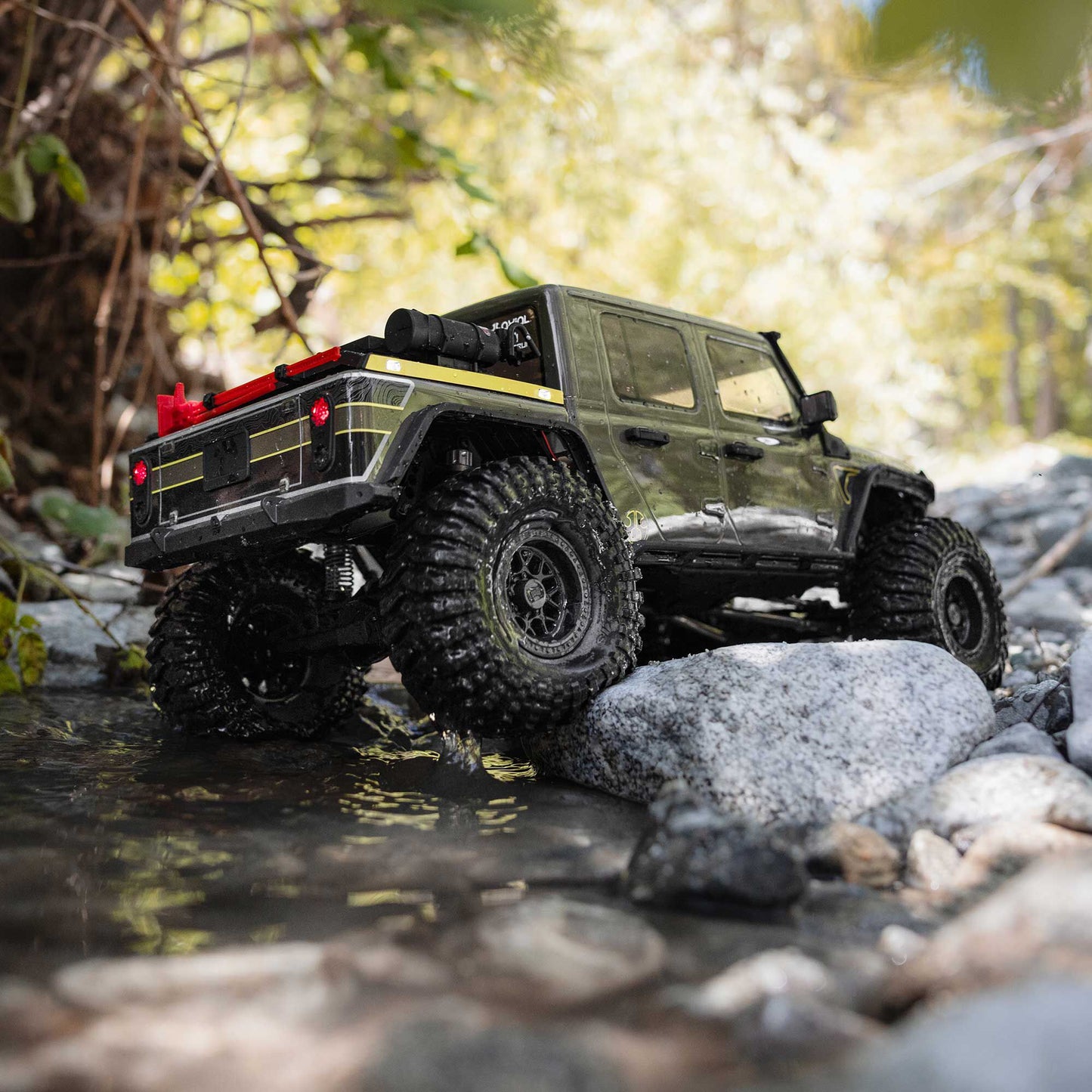 1/10 SCX10 III Motobilt Waypoint Jeep JT Gladiator 4X4 RTR Brushed Rock Crawler, Green