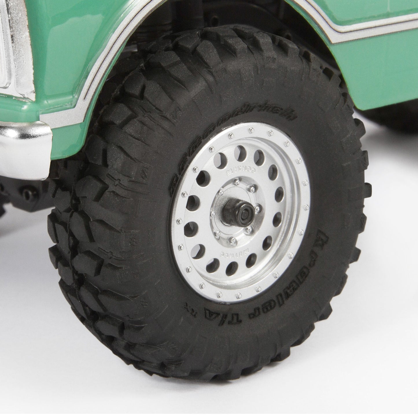 Axial 1/24 SCX24 1967 Chevrolet C10 4X4 RTR Brushed Rock Crawler (Battery & Charger Included), Light Green