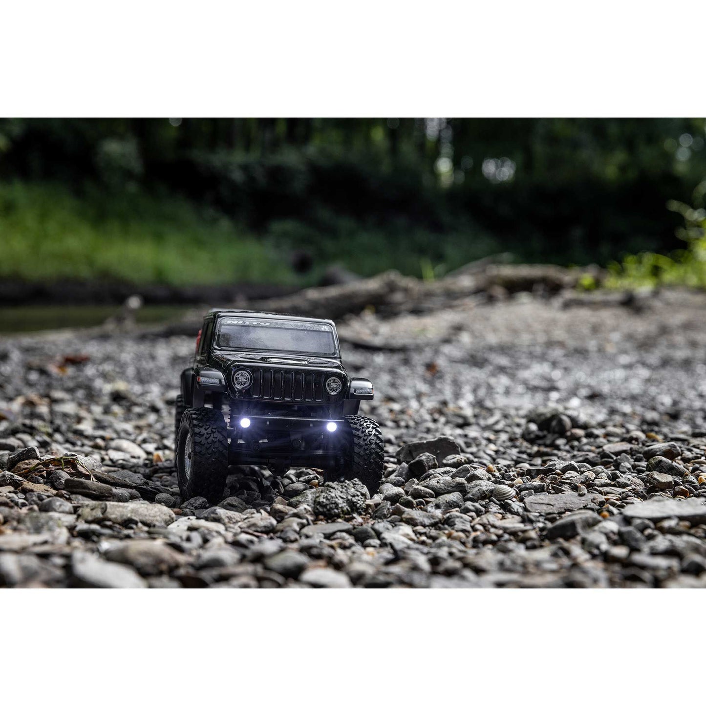 Axial 1/24 SCX24 Jeep JT Gladiator 4X4 RTR Brushed Rock Crawler (Battery & Charger Included), Black