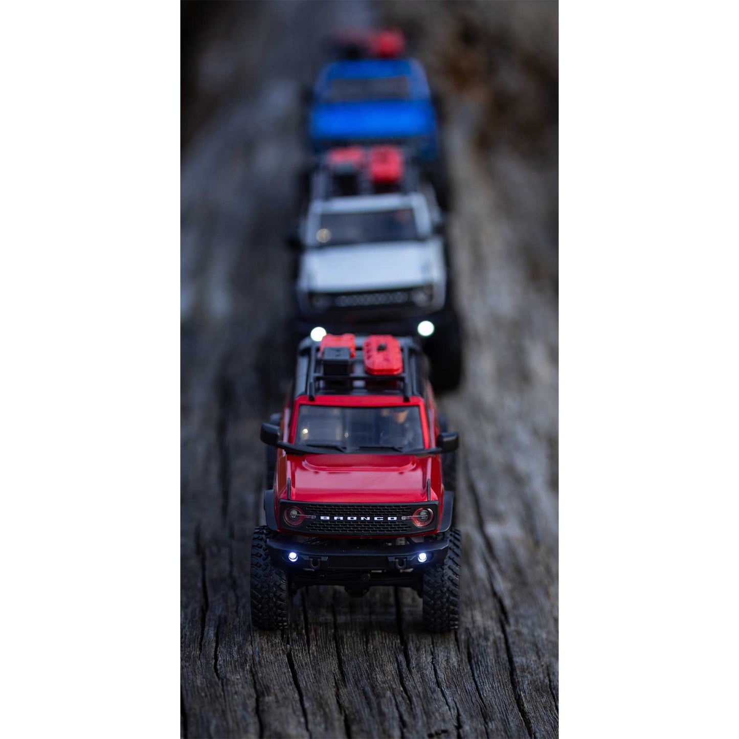 Axial 1/24 SCX24 2021 Ford Bronco 4WD Truck RTR, Blue
