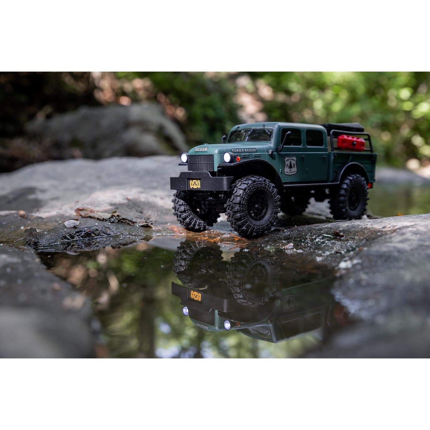 Axial SCX24 40's 4 Door Dodge Power Wagon, Green: 1/24 4WD-RTR