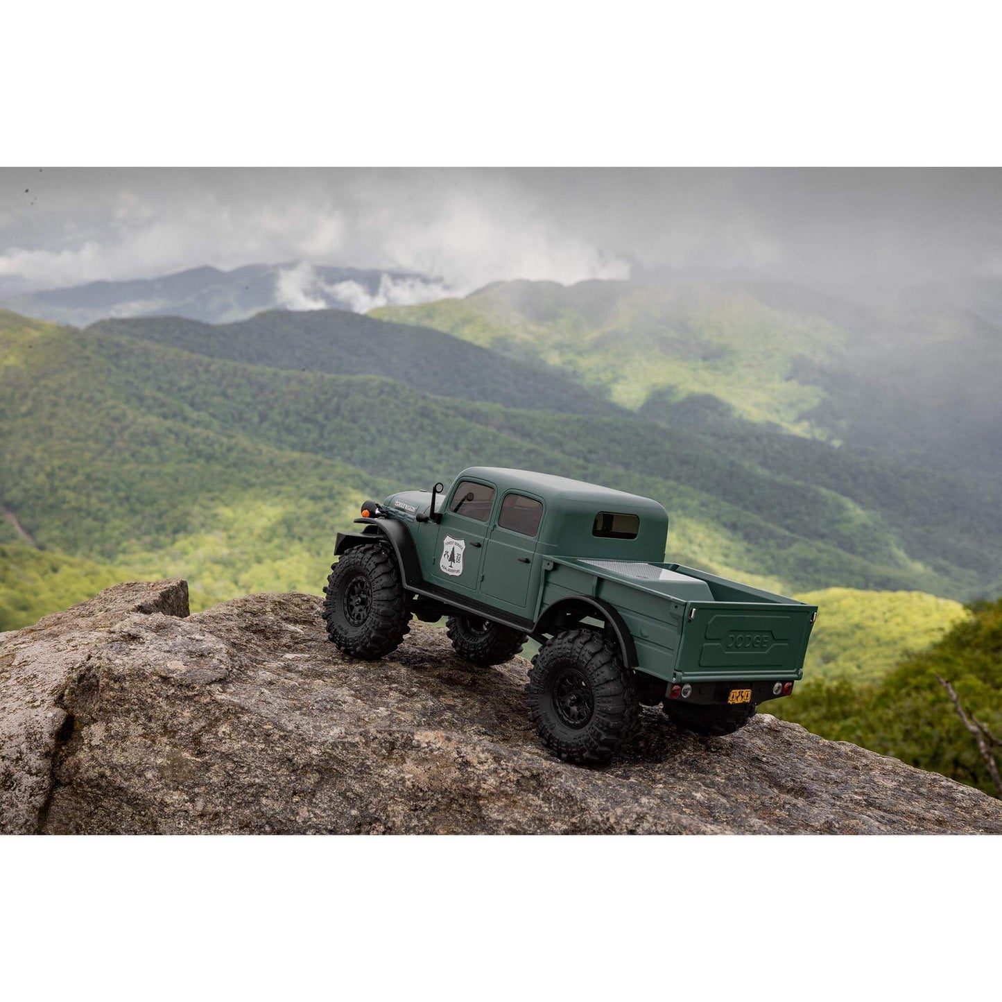 Axial SCX24 40's 4 Door Dodge Power Wagon, Green: 1/24 4WD-RTR