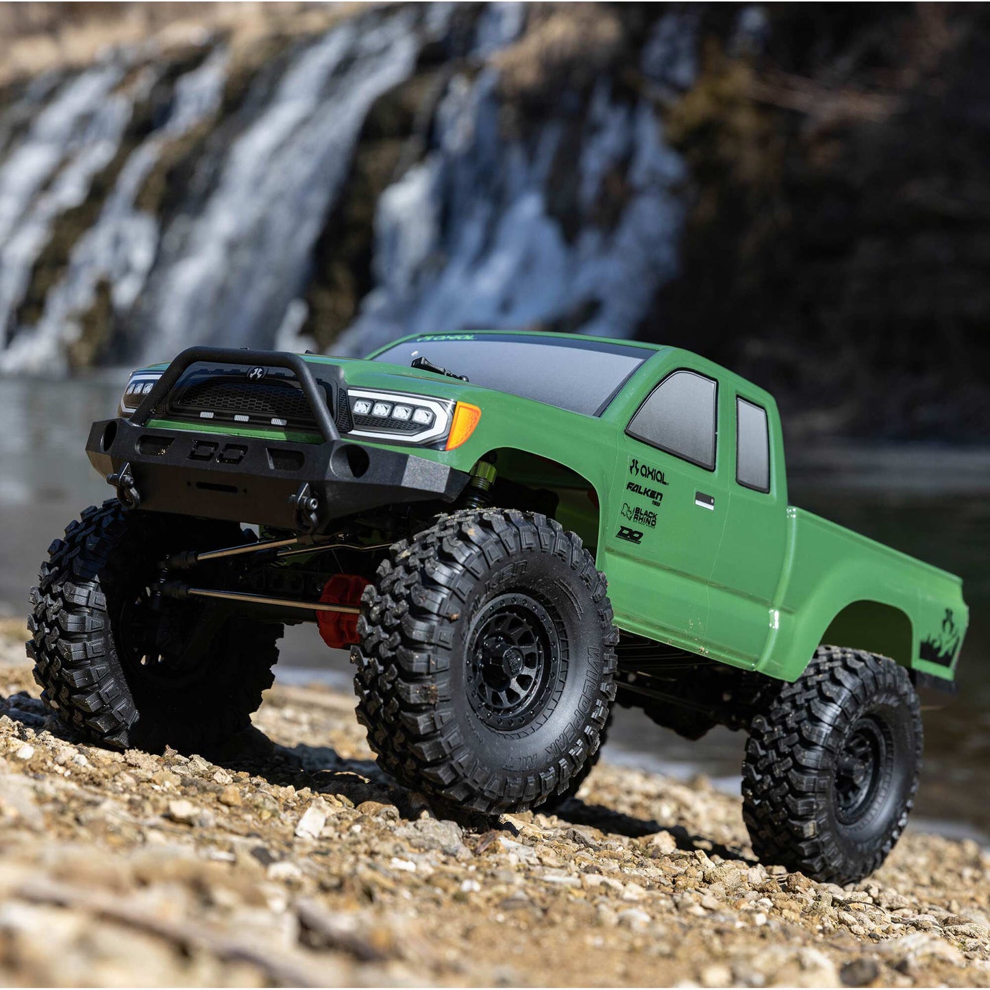 Axial 1/10 SCX10 III Base Camp 4X4 RTR Brushed Rock Crawler, Green