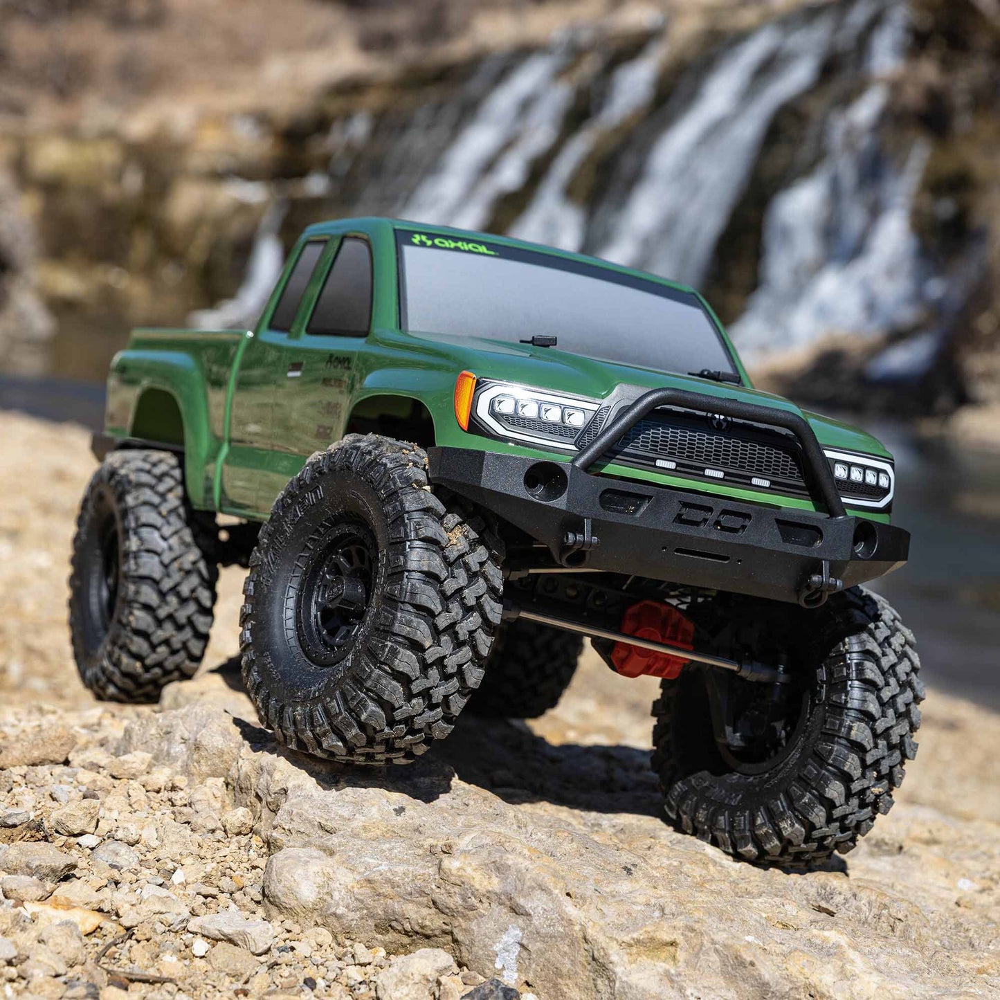 Axial 1/10 SCX10 III Base Camp 4X4 RTR Brushed Rock Crawler, Green