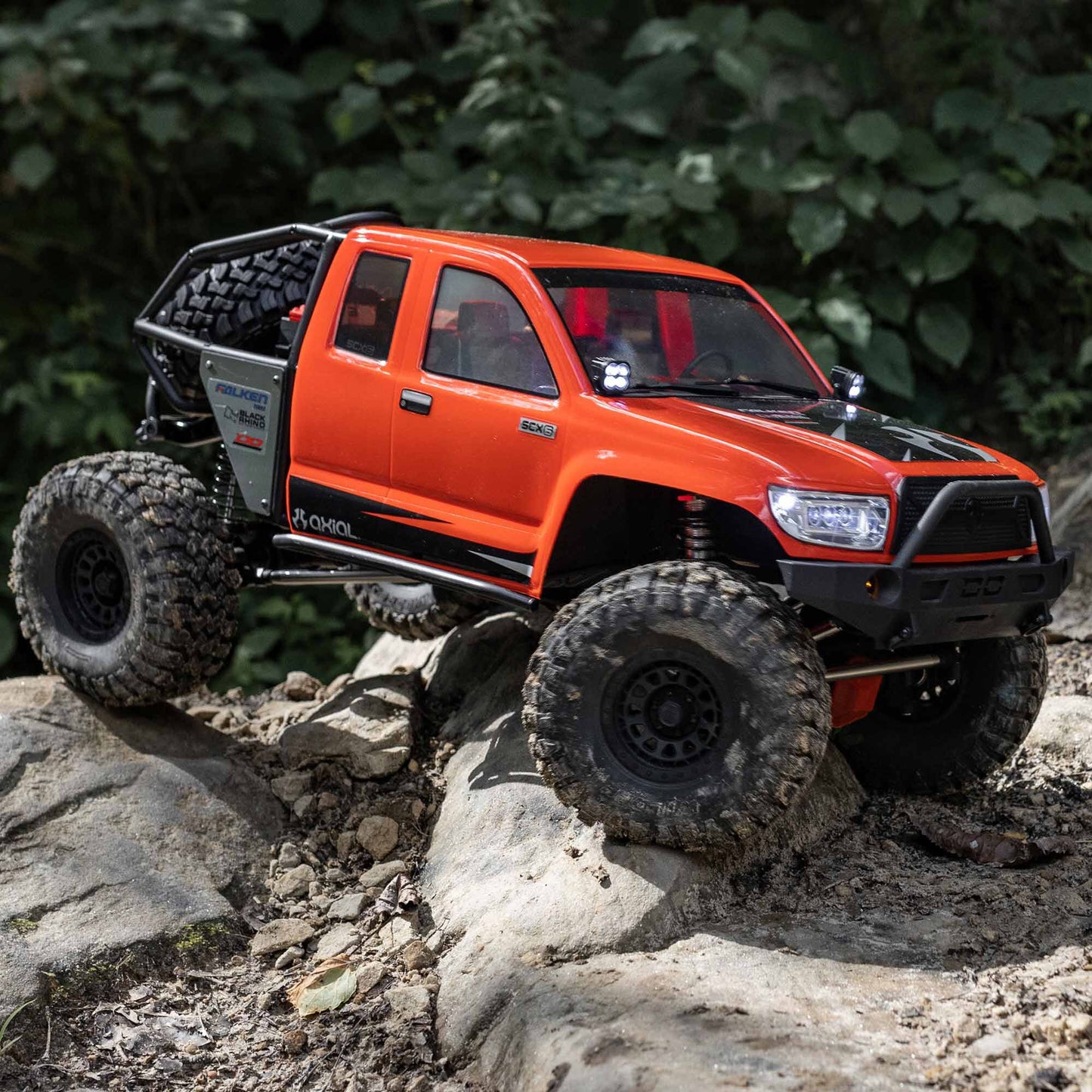 Axial SCX6 Trail Honcho: 1/6 4WD RTR Red