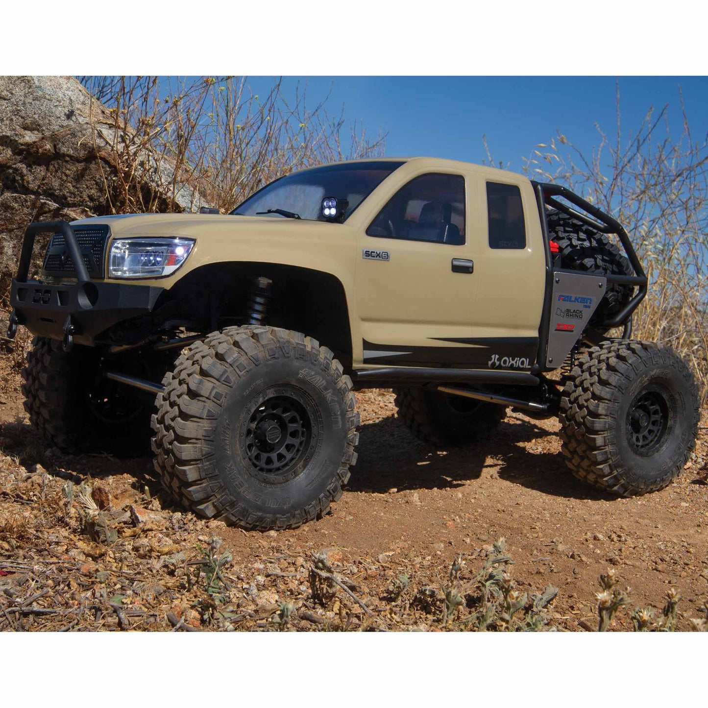 Axial SCX6 Trail Honcho: 1/6 4WD RTR Sand