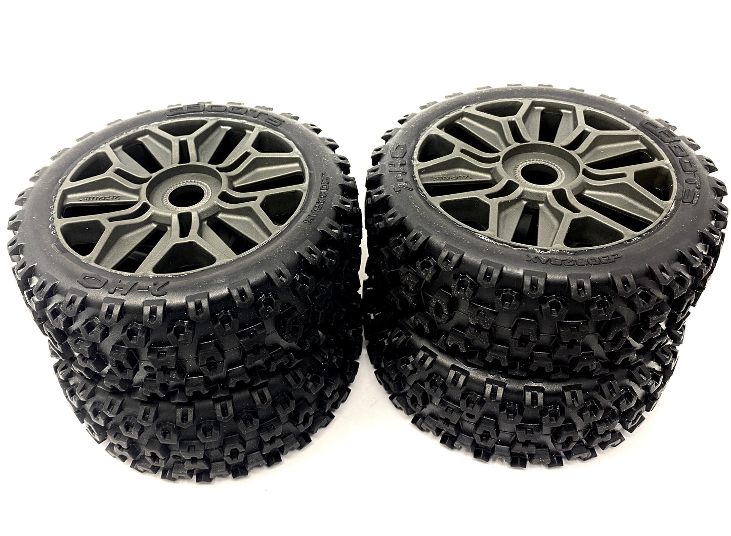 Arrma TYPHON 4x4 3s BLX - TIRES & Wheels (tyres rims DBoots 2HO ARA4306V3