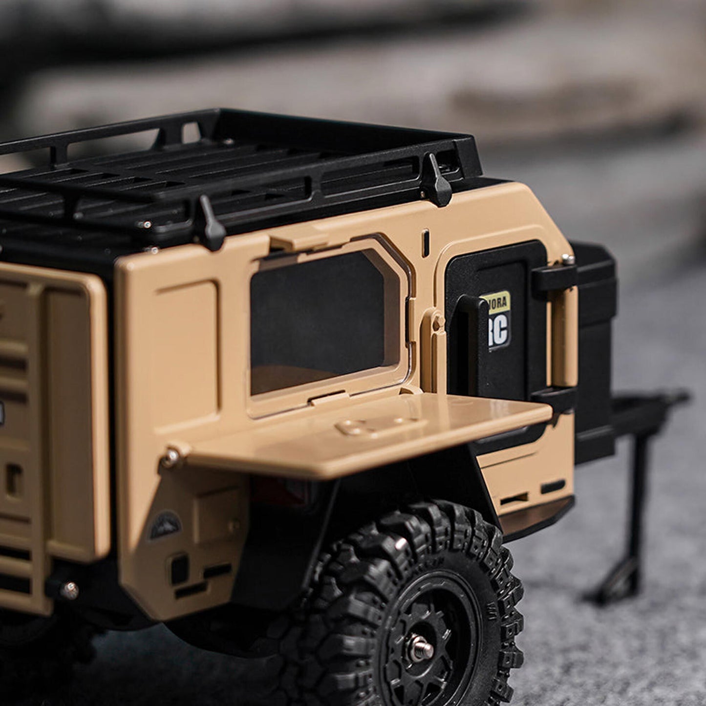 1/24 - 1/18 Off-Road Camping Trailer, Sandy Taupe