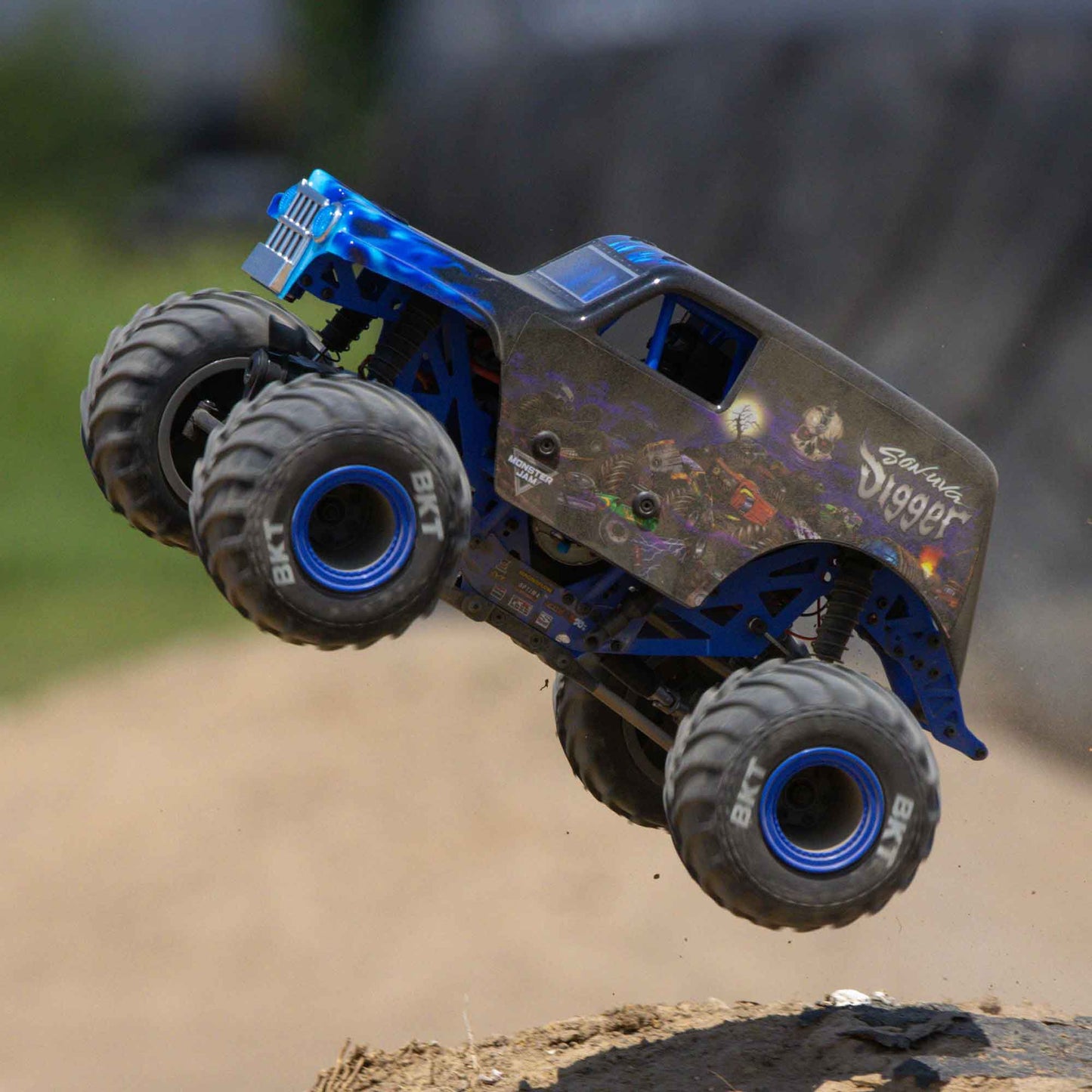 Losi 1/18 Mini LMT Son Uva Digger 2S 4X4 RTR Brushed Monster Truck (Battery & Charger Included), Blue