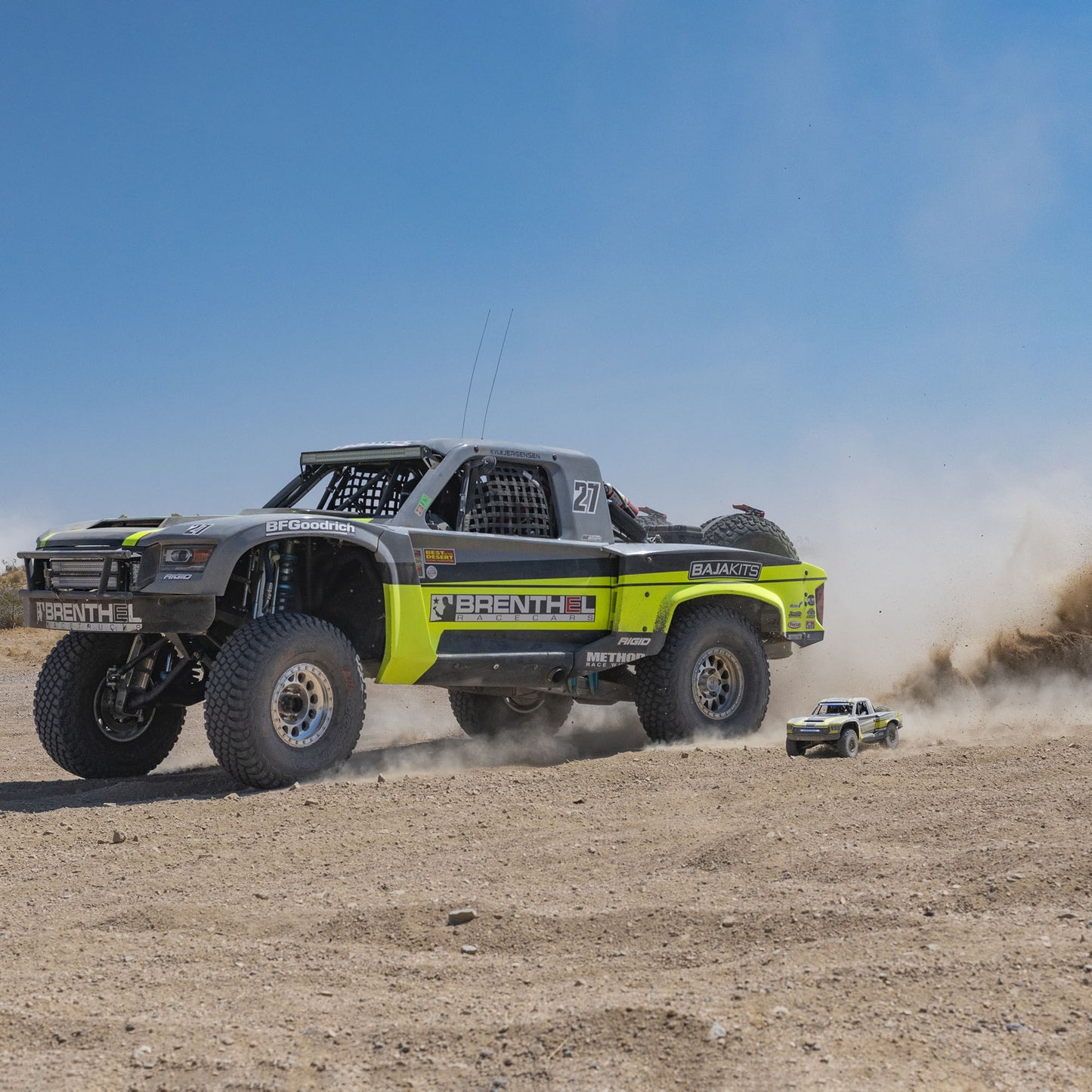 Losi 1/6 Super Baja Rey Brenthel 8S 4X4 RTR Brushless Desert Truck, Yellow