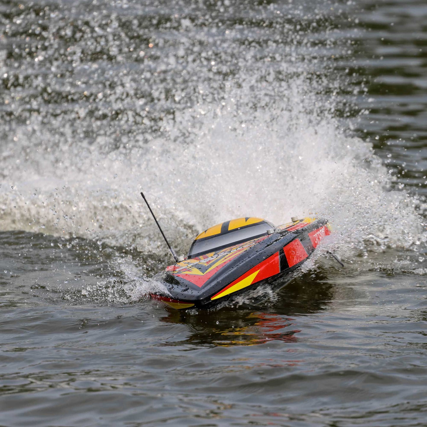 Sonicwake V2 36" Self-Righting Brushless Deep-V RTR, Black