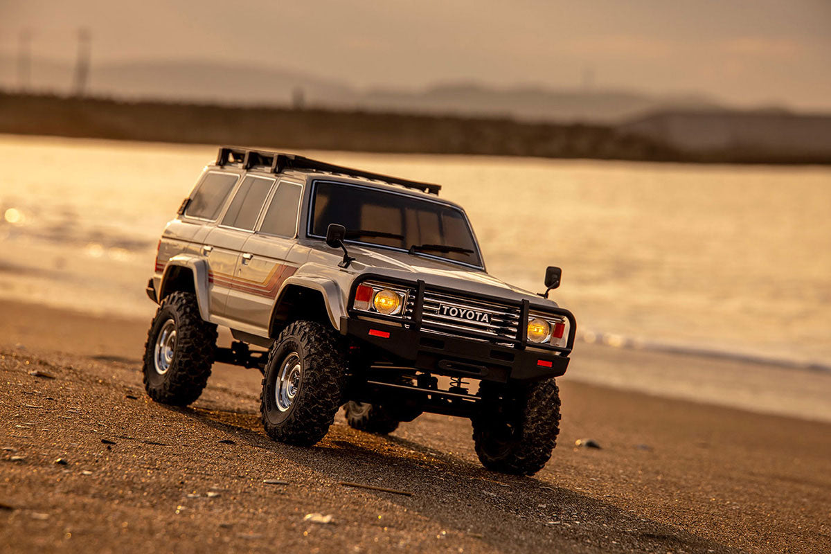 Kyosho - 1/10 4WD Toyota Land Cruiser 60 Body Type 1 Readyset