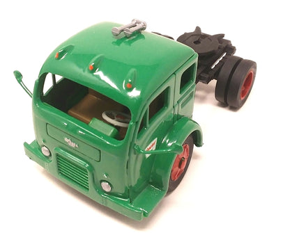 1/48 Vintage White Gasoline Truck Plastic Model Kit - Dirt Cheap RC SAVING YOU MONEY, ONE PART AT A TIME